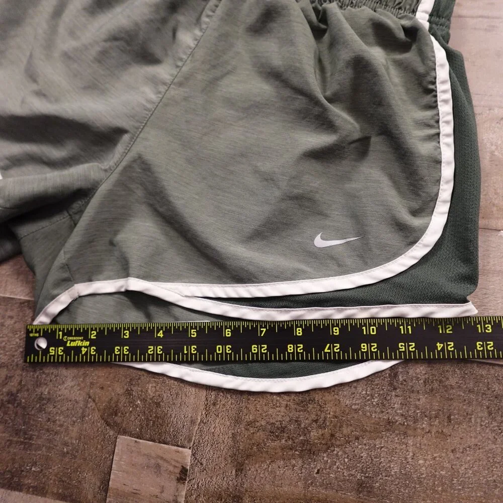 Nike Tempo Running Shorts Women’s Medium‎ Green 3” Lined Dri-FIT